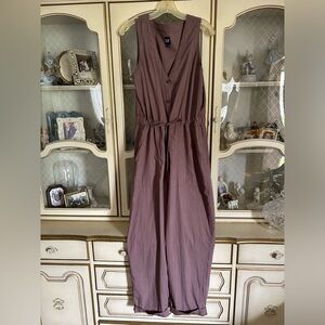 GAP great condition plum color jumpsuit/tie waist/4 pockets size L